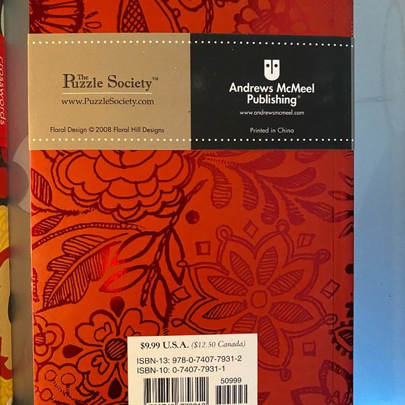 2 Puzzle Books - Picture 5 of 5